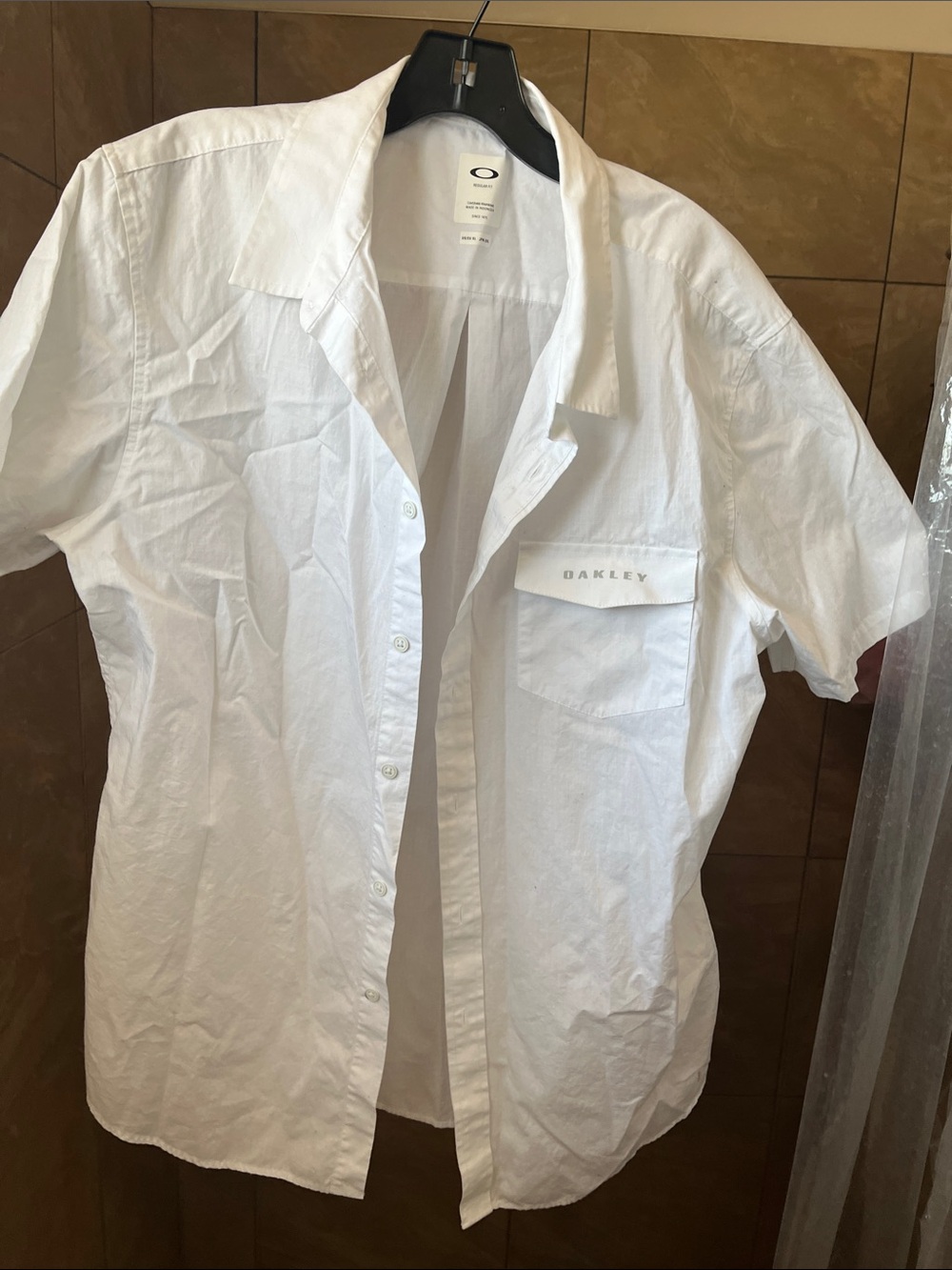Oakley White Short Sleeve Casual Button-Down Shirt